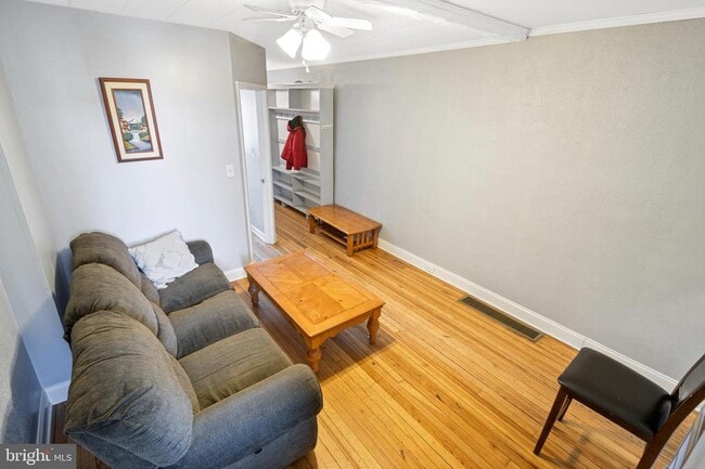 Photo - 726 Indiana Ave