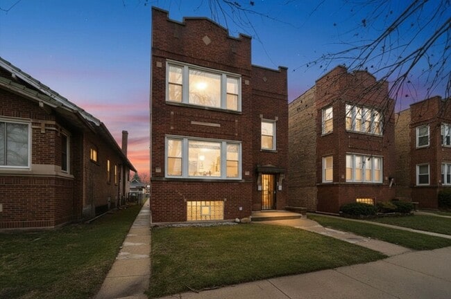 Photo - 7212 S Indiana Ave Unit 1