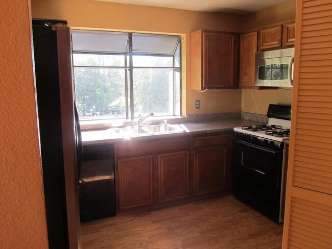 Photo - 3580 Birchwood Terrace Rental
