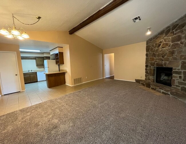 Photo - Broken Arrow duplex: 3 bedroom Duplex!