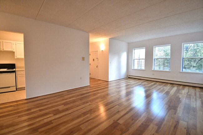 Photo - 811 Elton Ave