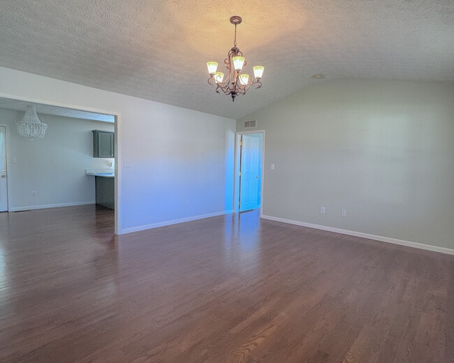 Photo - 330 Lisa Bella Ln