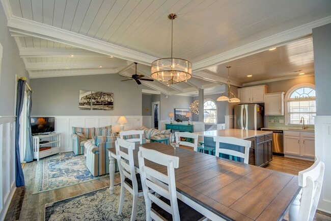Photo - Oceanfront- Pet Friendly- Fully Furnished-...