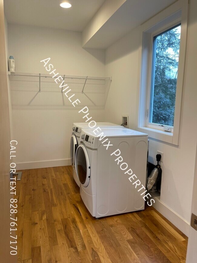 Photo - 18 Mauricet Ln House