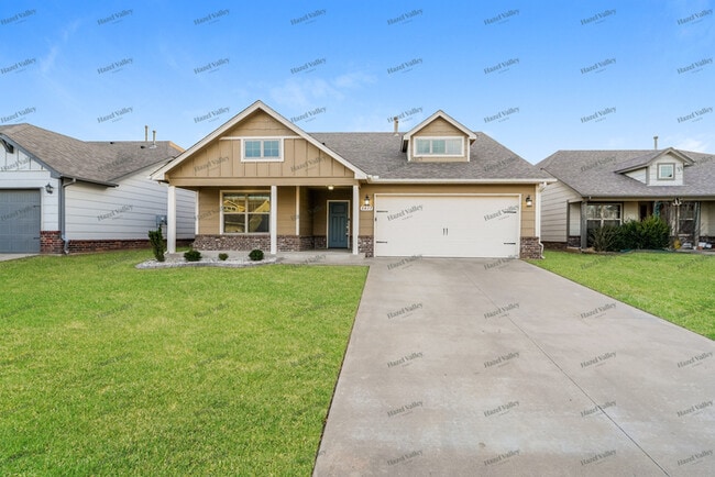 Building Photo - 3417 E Quebec St