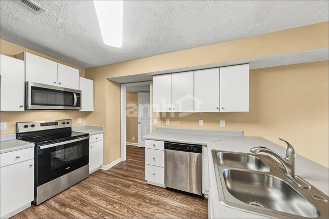 Photo - 1801 Antebellum Dr