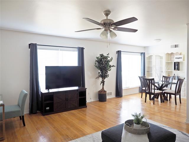 Photo - 1135 Holly Glen Cir