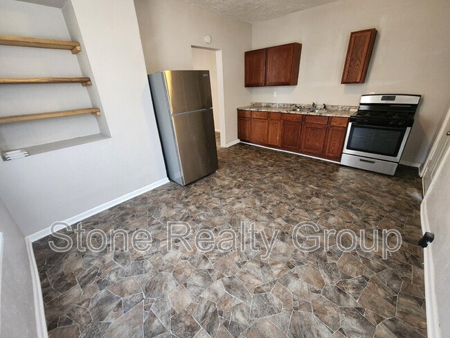 Photo - 525 S 7th St