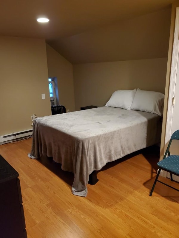 Photo - 10 E Broad St