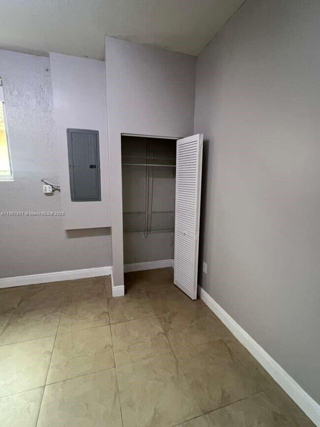 Photo - 25524 SW 134th Ct Unidad A