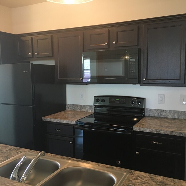 Building Photo - 602 N Queen St Unit 7