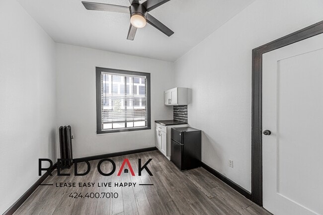 Photo - 5849 Sunset Blvd Unit 210