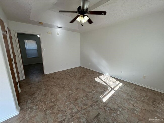 Photo - 10 10th St Unidad 5