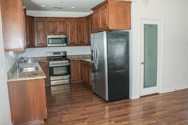 Photo - 1918 Kelly Ave Townhome