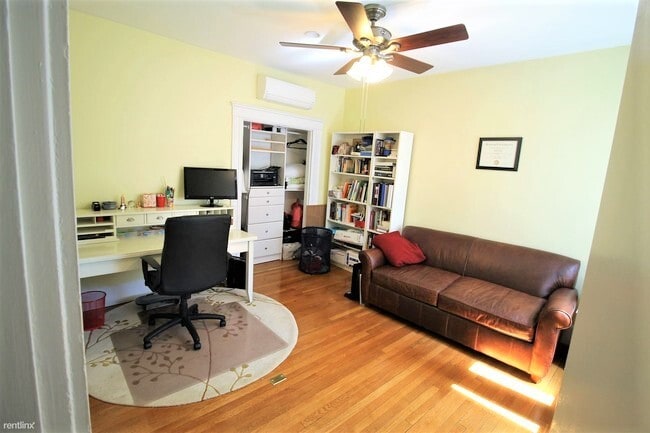 Photo - 54 Dwight St