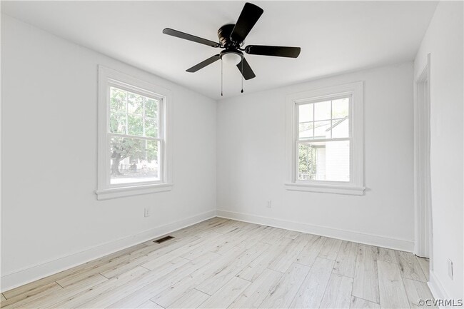 Photo - 1705 N 24th St