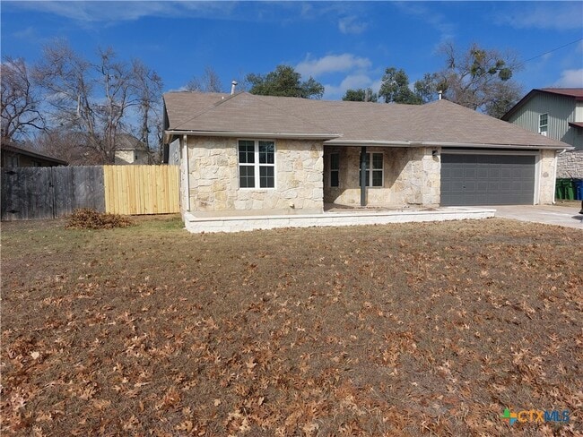 Building Photo - 1706 Creek Bend Cir