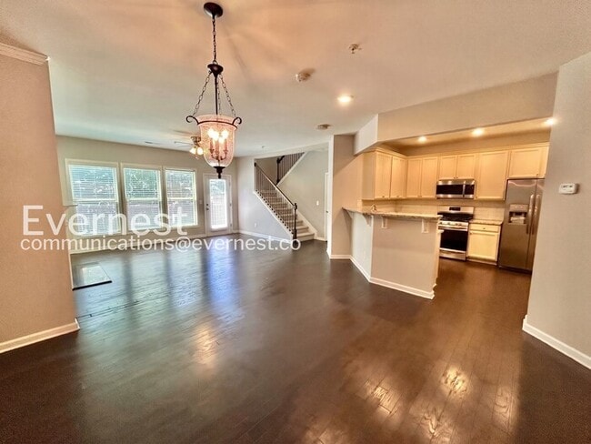 1243 Fischer Trace
