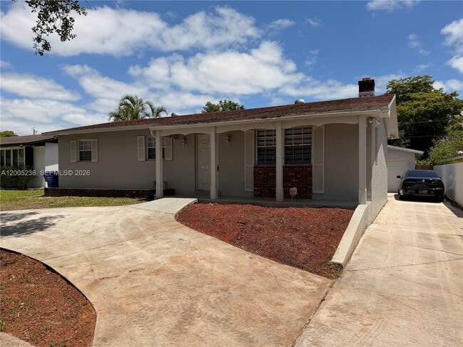 Building Photo - 3011 N 74th Way Unit B