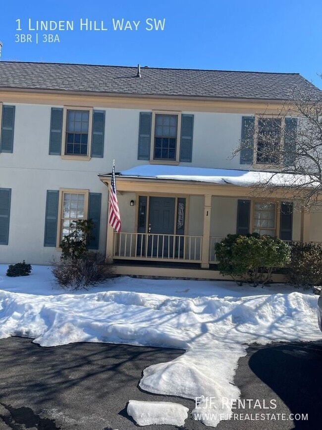 Building Photo - 1 Linden Hill Way SW