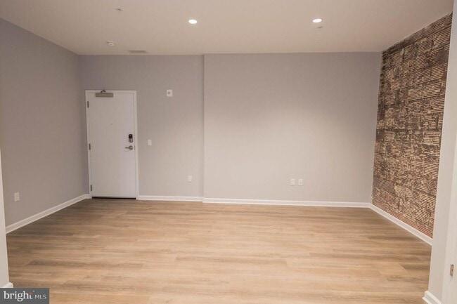 Photo - 218 W Main St Unit 306