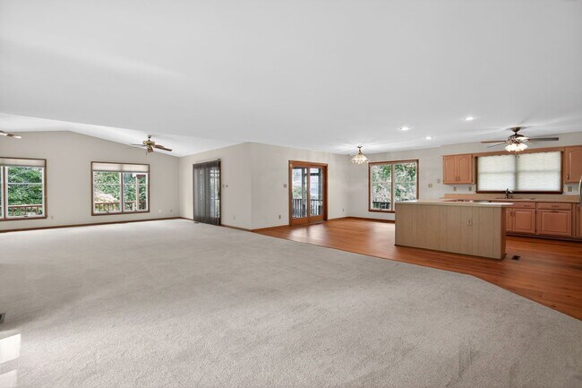 Photo - 3523 Hilltop Dr