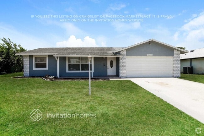 Building Photo - 1382 Woodcrest Rd E Rental