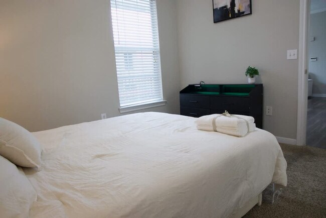10333 Research Forest Dr Unit SI ID1603654P