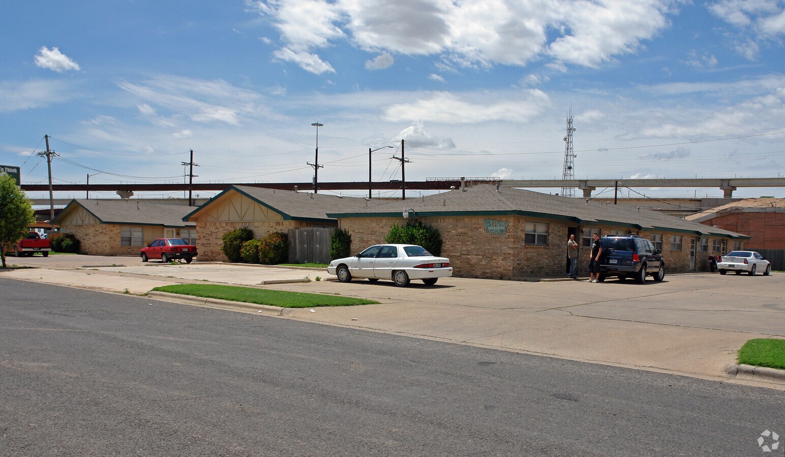 Photo - 5716-5722 Brownfield Dr Apartamentos