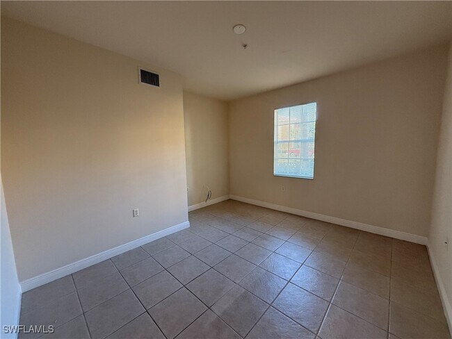 Photo - 3973 Pomodoro Cir Unidad 102