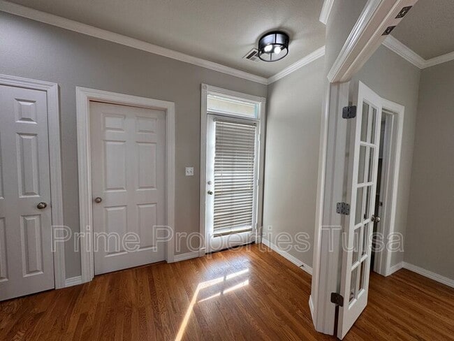 Photo - 528 North Willow Pl W