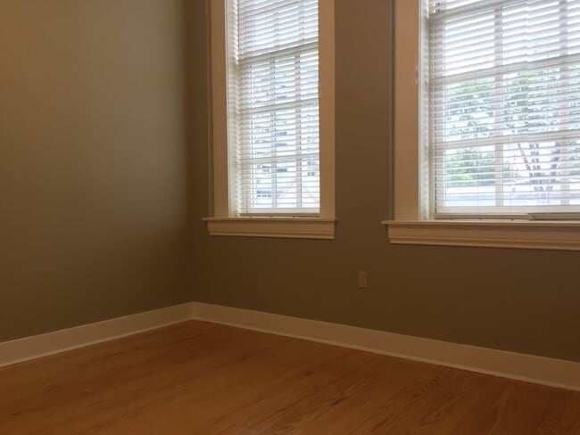 Building Photo - 715 Sherman St