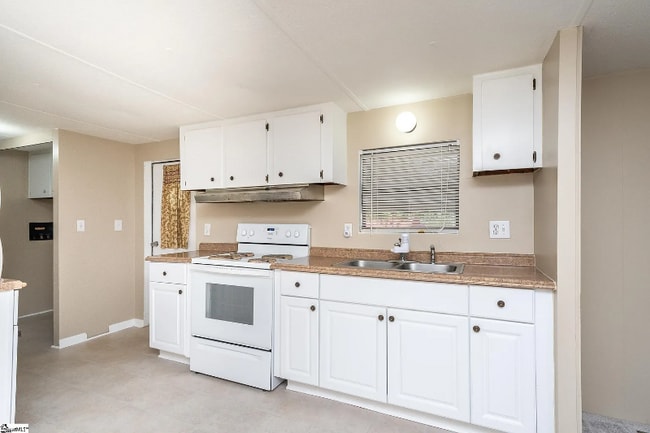 Photo - 110 Woodland Dr