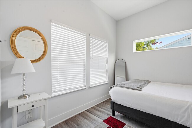 Photo - 2620 Delafield St Unit A