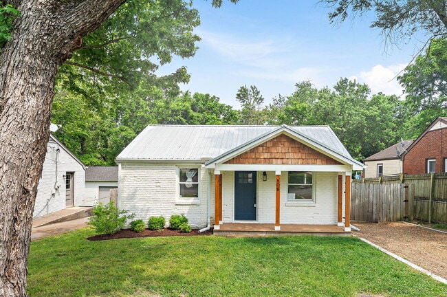 Building Photo - 806 Washington Ave