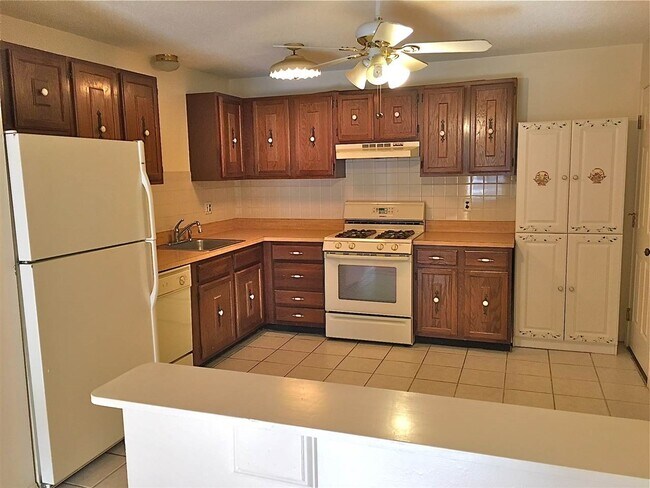 Photo - 23 Country Club Dr Unit 40