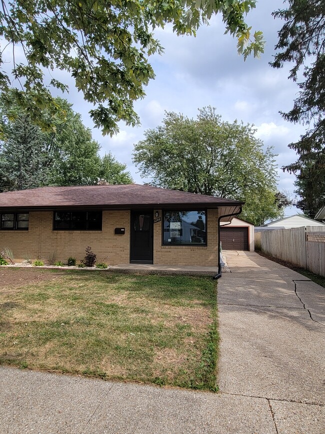 Building Photo - 1248 N Ringold St Unit 1248 North Ringold St Rental