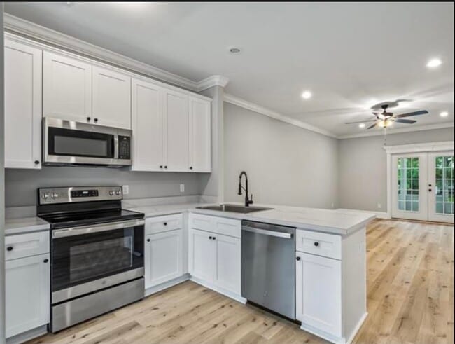 Photo - 10 Old Courthouse Way