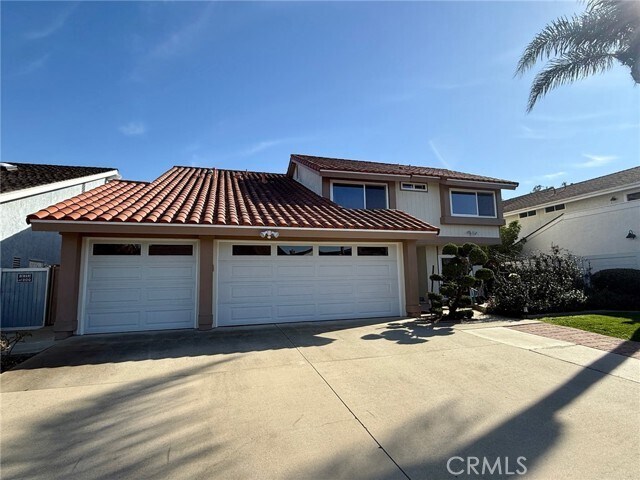 Photo - 18402 Oxboro Ln