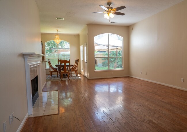 Photo - 15627 Rosewood Hill Ct