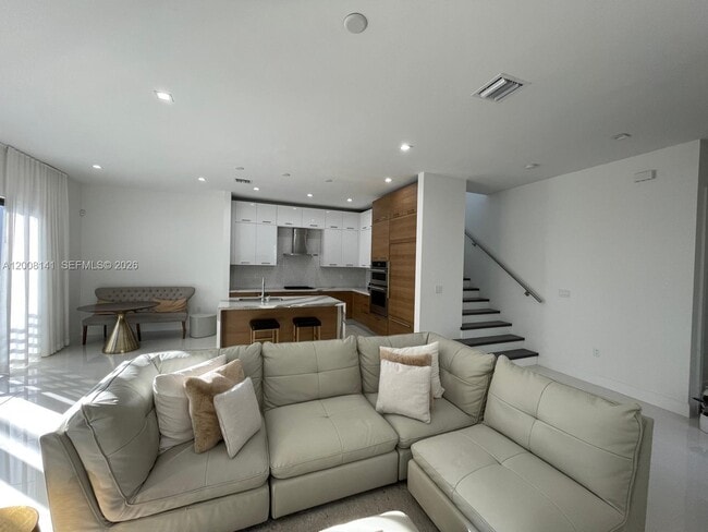 Photo - 8283 NW 44th St