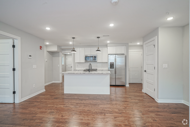 Building Photo - 1710 Cambridge St Unit 3 Rental