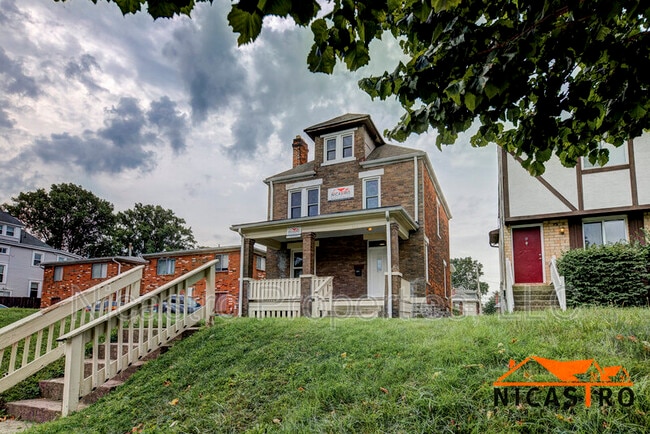 Photo - 363 E 12th Ave