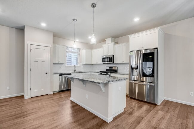 Photo - Beautiful 4 Bed, 3 Bath Rental Home in Hillsboro!