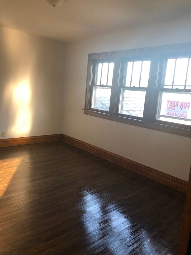 Living room - 2322 Spring St Unit 2322 Spring St.