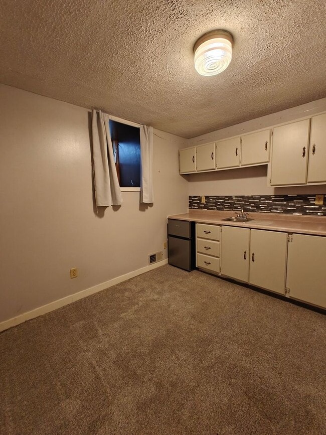 Photo - 919 N Elm Ave