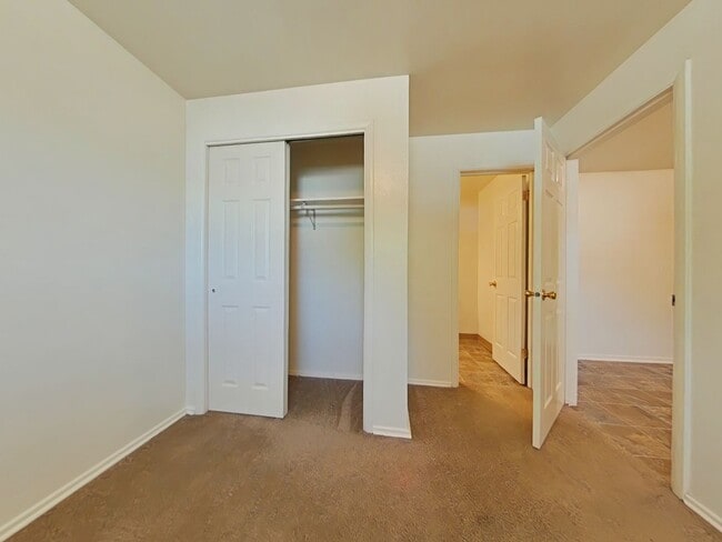 Photo - 1 Bedroom Apartment ~ Close to 9th Street ... Unit 960 NW Cleveland #6