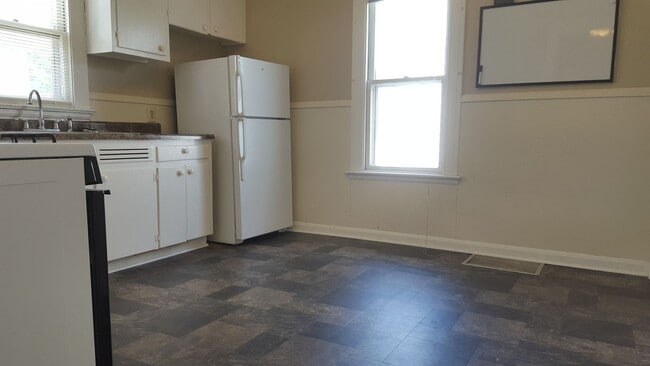 Photo - 2515 Olive St Unit Apt 1