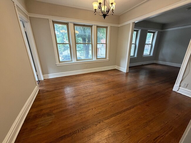 Photo - 1352 W Berwyn Ave