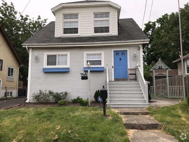 Building Photo - Updated 2 Bed 2.5 Bath House in Oakley